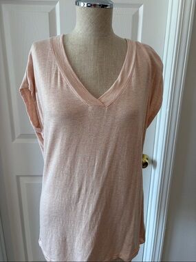Lou &Grey size M salmon color soft woman’s top